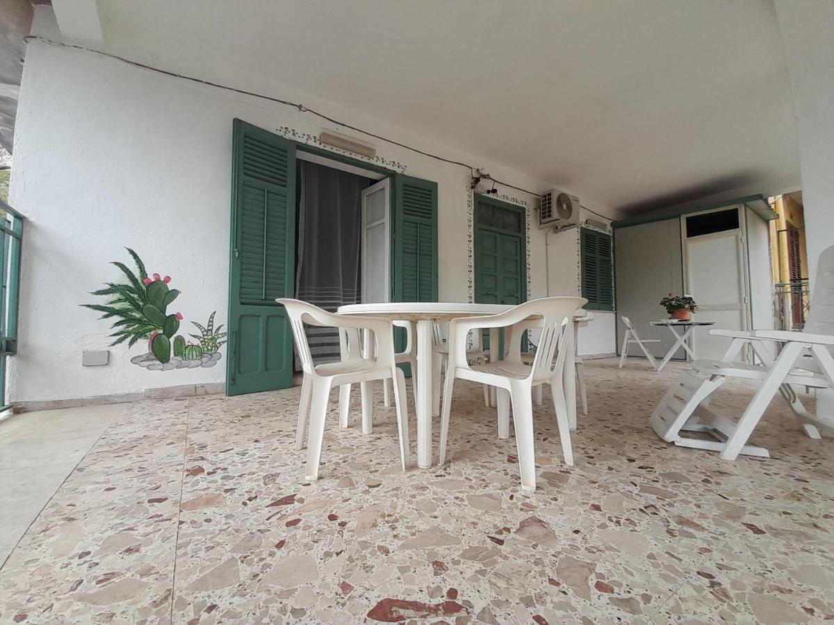 Casa Vacanze Ciccine Capaci Buitenkant foto