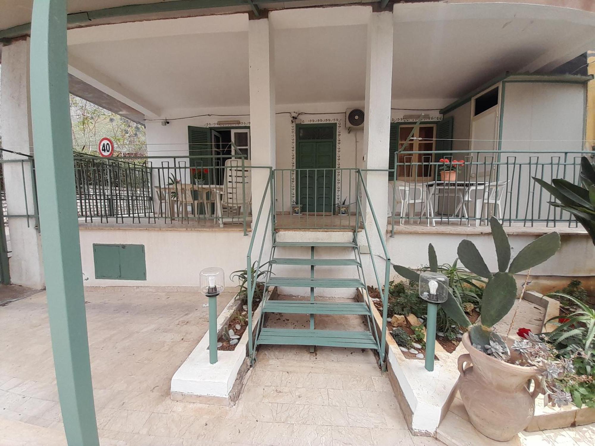 Casa Vacanze Ciccine Capaci Buitenkant foto